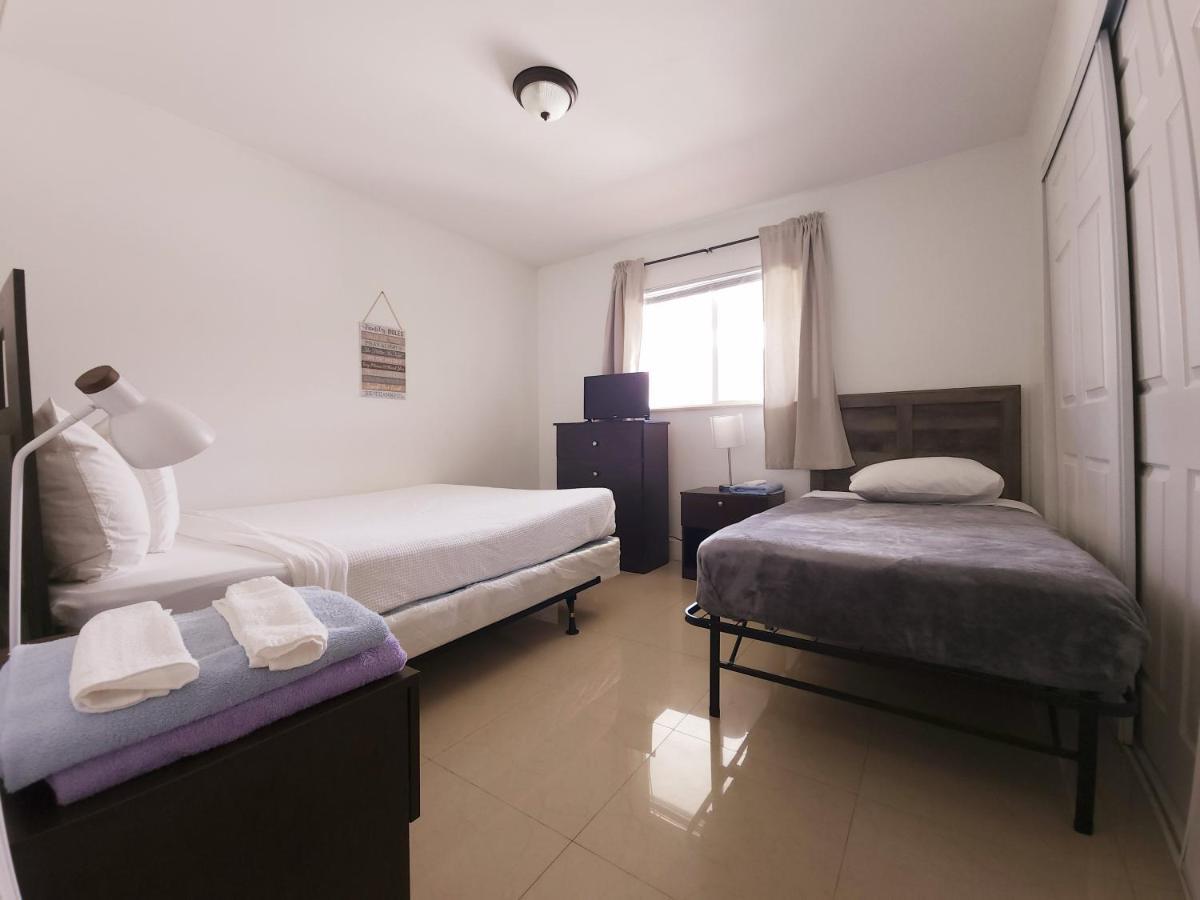 A4 - Endless Summer Rentals - Downtown Apartment Near Park, Ports, And Beach Fort Lauderdale Bagian luar foto