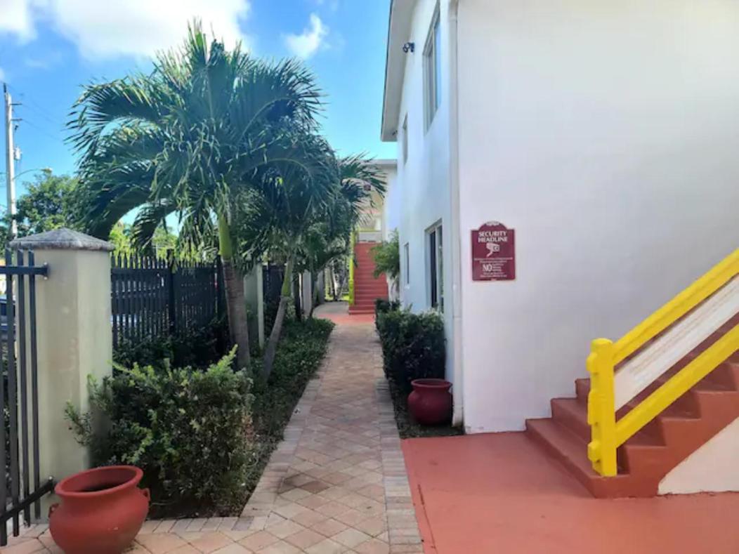 A4 - Endless Summer Rentals - Downtown Apartment Near Park, Ports, And Beach Fort Lauderdale Bagian luar foto